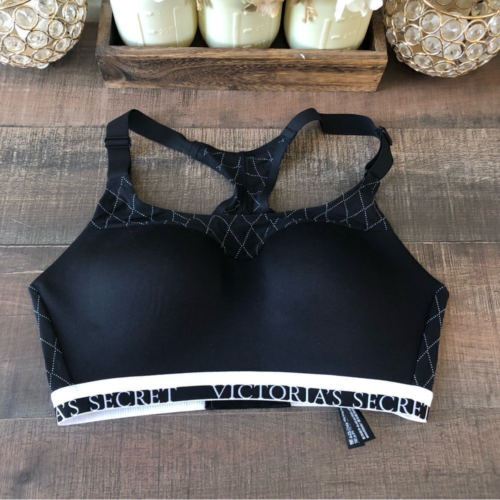 Incredible by Victoria’s Secret Sports Bra
